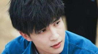 吃瓜人的暗号薛之谦视频,揭秘薛之谦视频背后的吃瓜人暗号之谜